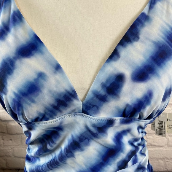 One Piece Bathing Suit Size 12 NWT - Picture 2 of 12